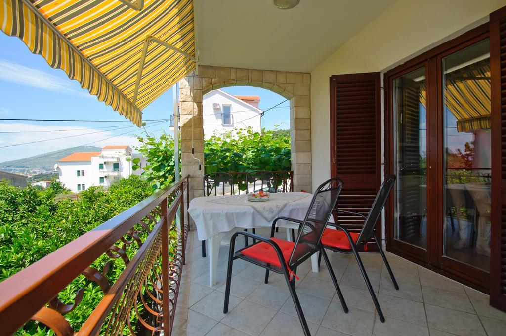 Hella Apartments Trogir Zimmer foto